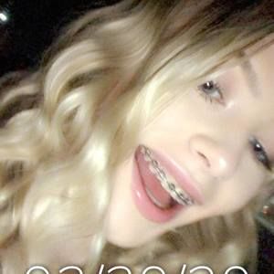 Meet your Posher, Chloe